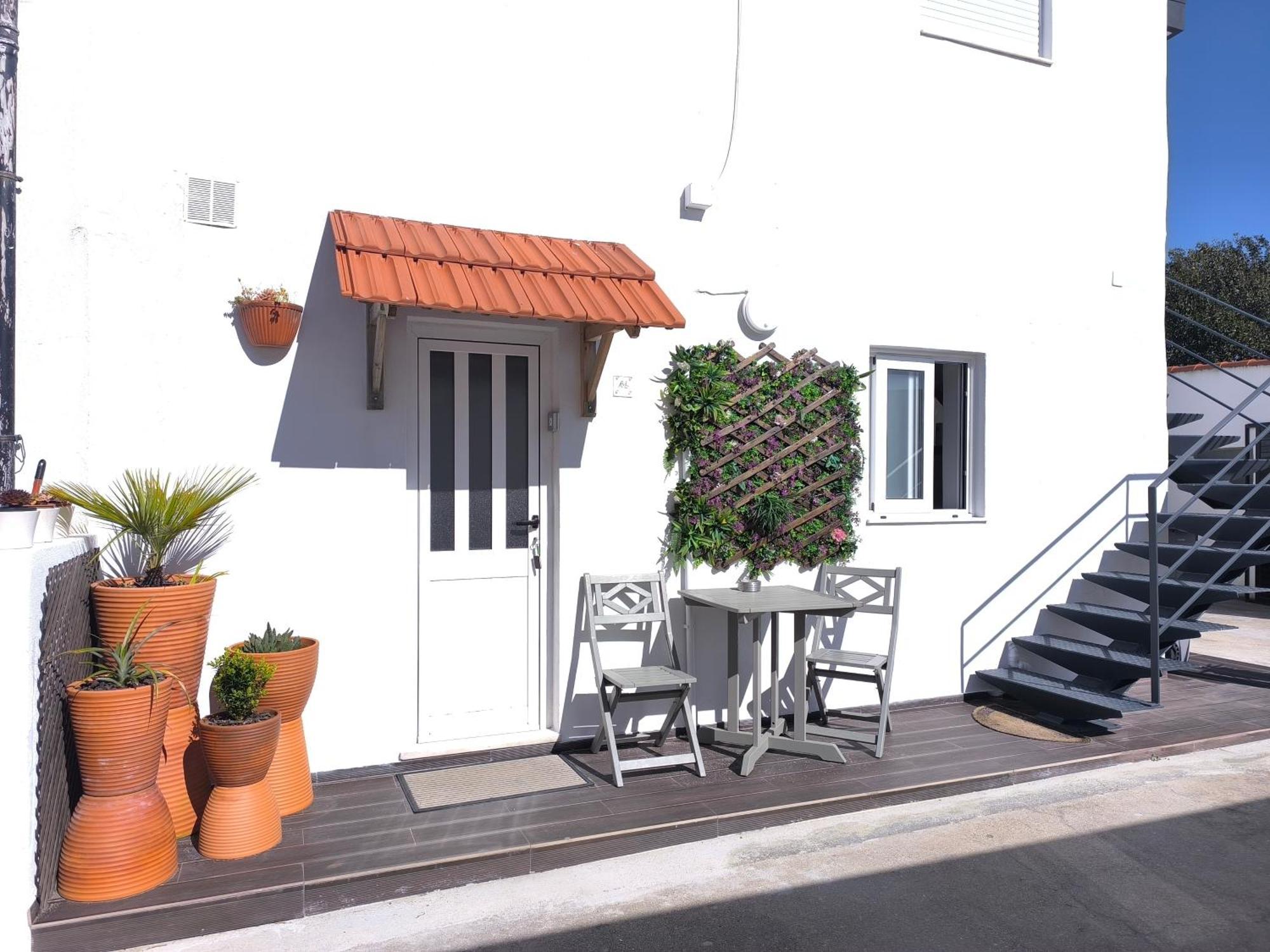 Herama Garden Guesthouse Вила Нова ди Гая Екстериор снимка